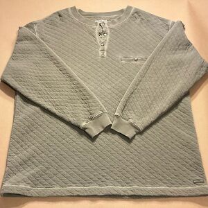 Woolrich Quilted Henley with Snaps Long sleeve shirt.